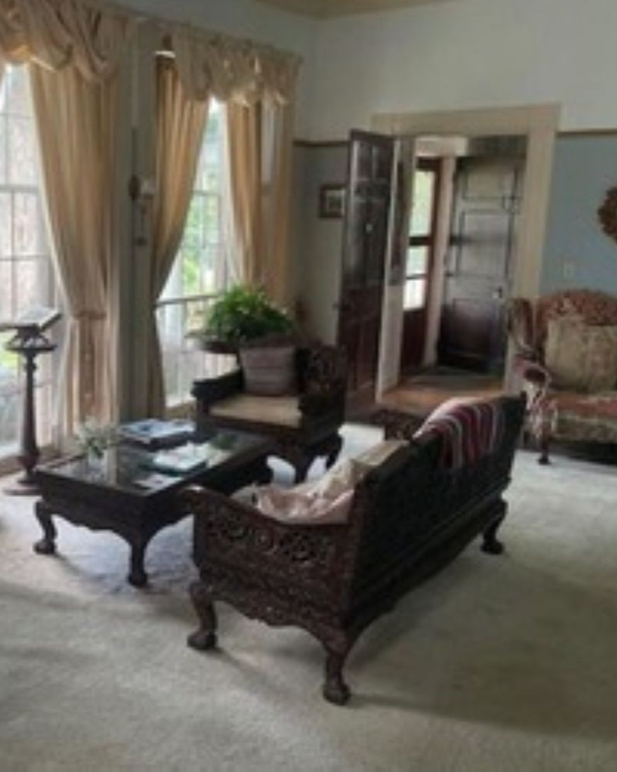 The inn's historic parlor